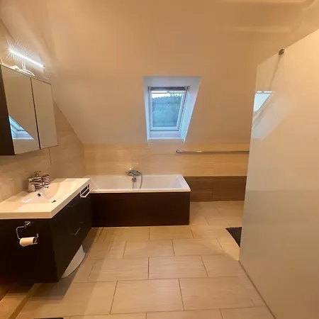 فيلة Kolory Ciszy Czarnow (Kamienna Gora)